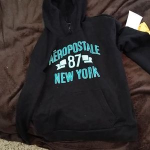 In exellent condition Aeropostale pullover hoodie
